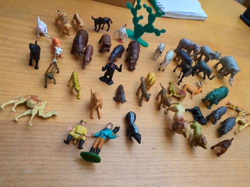 Vintage plastic zoo wild - plastic,