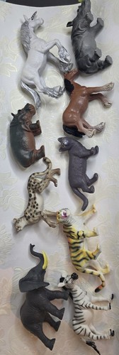 Lot plastic wild - plastic,