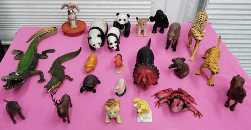 Wildlife animals mixed - lot, 23